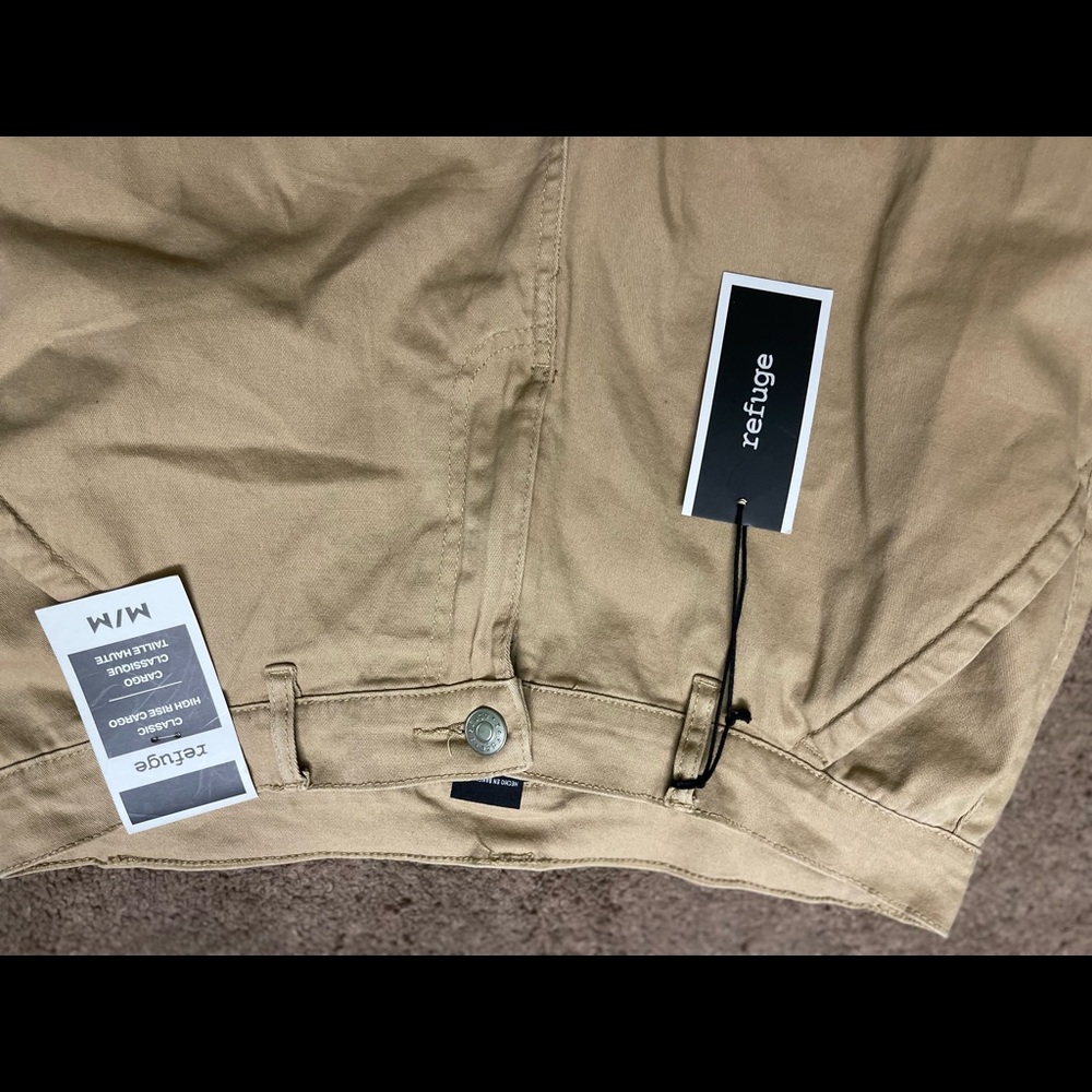 High Rise Cargo Pants - Medium - Picture 3 of 4